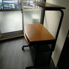 パソコン　テーブル