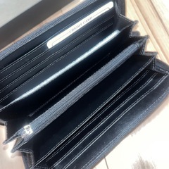 未使用品 限定 パイソン 蛇革 プラック ラウンドファスナー長財布の画像