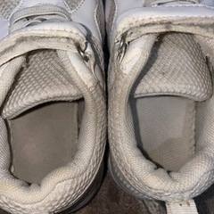 白　スニーカー　17cmの画像