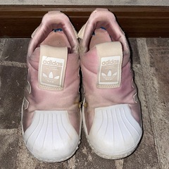adidas ピンクスニーカー　17cm