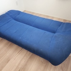 ソファーベッドの画像