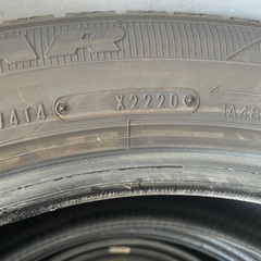 【最終値下】比較的美品！中古スタッドレスタイヤ225/55R19の画像