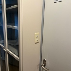 IKEA ビリー　食器棚の画像