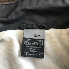 NIKE アウター　130の画像
