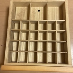 ご購入は1月6日まで！お値段、応相談！木製チェスト 引き出し9個の大型収納
の画像