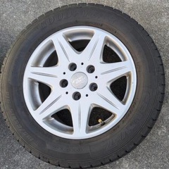 バリ山　VOXY NOAHなどミニバンに★　スタッドレス　195/65R15　アルミホイール　4本セット　グッドイヤー ICE NAVI 7 の画像