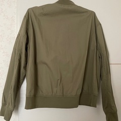 GU ジャケットの画像