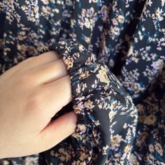 3XL 花柄ワンピース 黒の画像