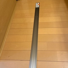 ふすまなどに使うレールの画像
