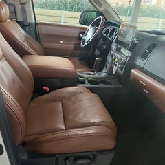 セコイア　新車並行　プラチナム　レッドロックレザー　ツーオーナー 6万mile の画像