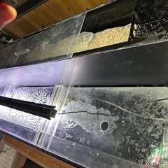 180cmアクリル水槽（４面黒)一式の画像