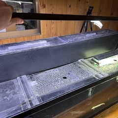 180cmアクリル水槽（４面黒)一式の画像
