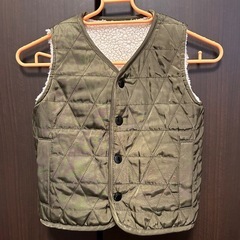 試着のみパタゴニア風FOキッズリバーシブルベスト　の画像