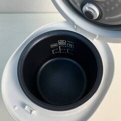 アイリスオーヤマ 炊飯器 小型 0.5合~1.5合 RC-MF15-W ホワイト　2020年製の画像