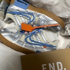 
Off-White × Nike Air Rubber Dunkの画像