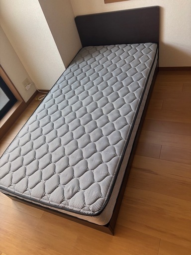 シングルベッド