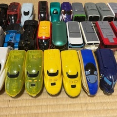 【購入者決定しました】ハッピーセットプラレール車両、駅、踏切など
