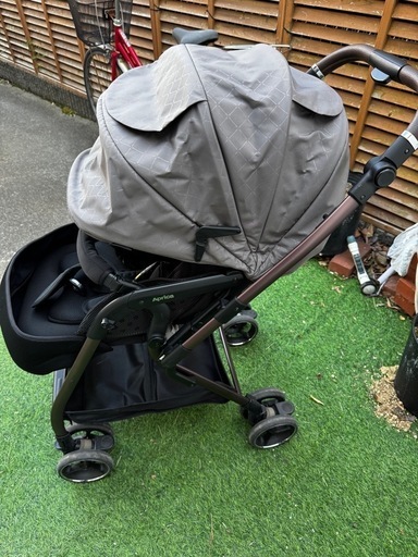 オプティアクッショングレイス【美品】Aprica ベビーカー最上位型番‎2139548