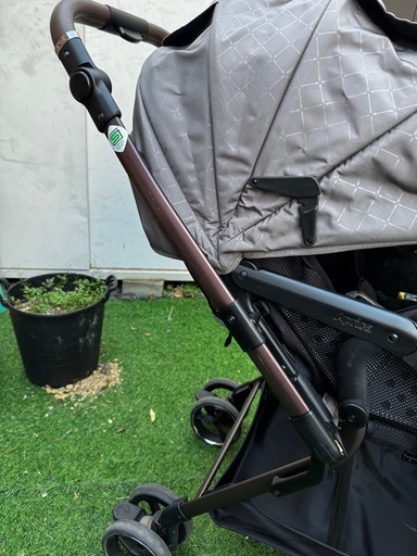 オプティアクッショングレイス【美品】Aprica ベビーカー最上位型番‎2139548