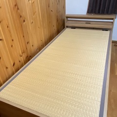 ベッド