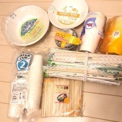 紙コップ　紙皿　割り箸　使い捨て容器セット　紙皿　竹串　たこ焼き...