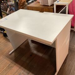 PCデスク　幅100cm　しっかりしたつくりです　