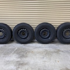 ハイエース  純正ホイール
