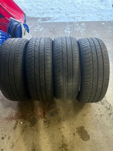 トーヨートランパス mpz 
215/55R17