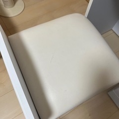 【所沢市】引取限定　ドレッサー　椅子付き　ホワイトの画像
