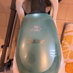 三菱の掃除機の画像
