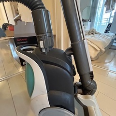 三菱の掃除機の画像
