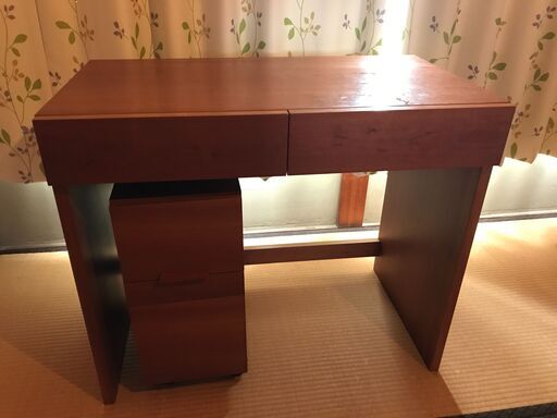 ニトリ★シックなデスク★ミラーをつければドレッサー★収納つき