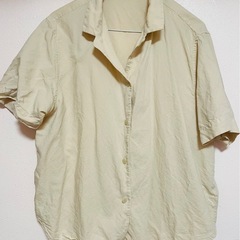 UNIQLO XL ベージュ 半袖シャツ