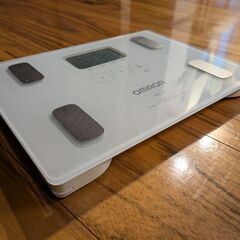 オムロン　体重計の画像