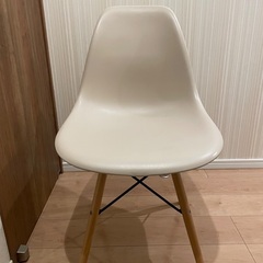イームズチェアあげます！の画像