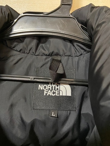 ノースフェイスのダウンベスト