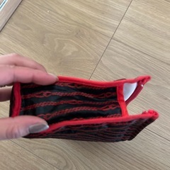ポーチ　ブラック　黒　レッド　赤の画像
