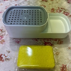 ホワイトソープディスペンサー《お値下げ中》の画像