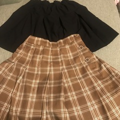 GU 黒のミニスカートのみ　Mサイズ　140〜150　ウエスト約...