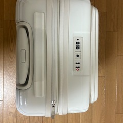 【未使用品】フロントオープンポケット　キャリーケース　スーツケース　機内持ち込み　Sサイズの画像