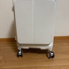 【未使用品】フロントオープンポケット　キャリーケース　スーツケー...