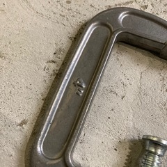 引き渡し予定　ラッキー ベンチバイス 50mm C型 クランプ 4インチ まとめて 4点セットの画像