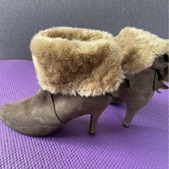 ショートブーツの画像