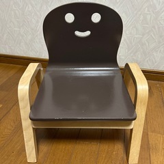 【取引中】子供用椅子2脚の画像