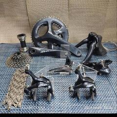 SHIMANO SORA R3000 コンポセットおまけにカーボンフレーム あげますの画像