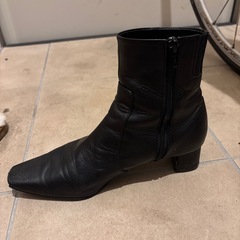 本革　ショートブーツ　24.5cmの画像