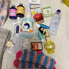 使いかけ化粧品など