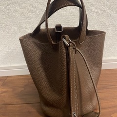 ハンドバック　レザー　