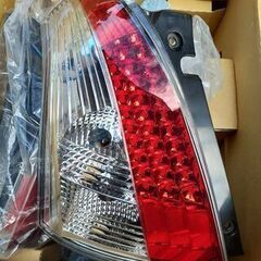 スズキ ZC スイフト テールランプ左右/LEDの画像