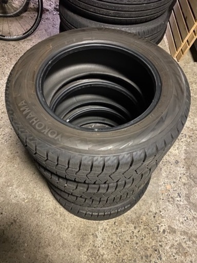 195/60R15 スタッドレス　2021年　ヨコハマ　IG70
